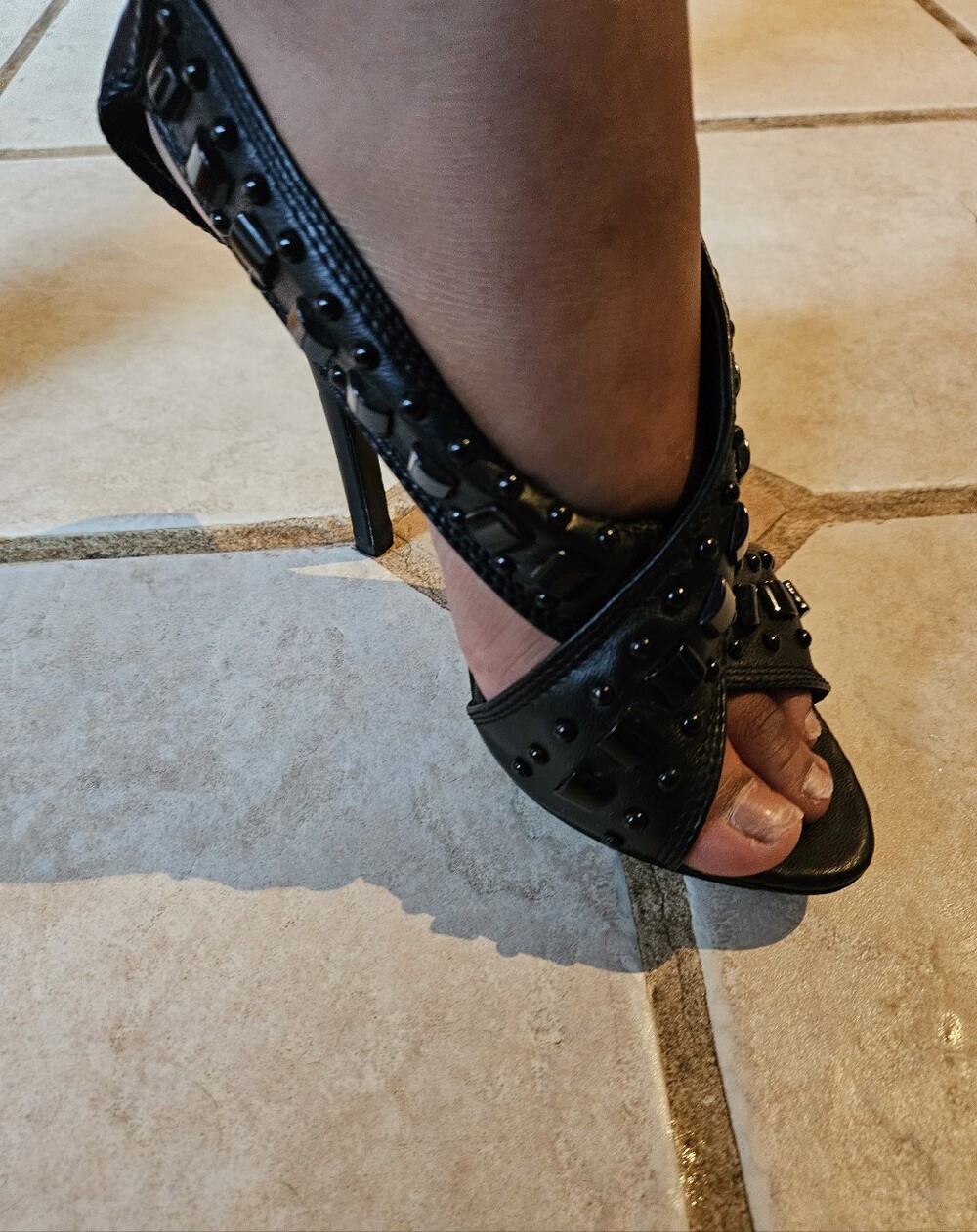Rock & Republic Black Studded Open-Toe Ankle-Strap Heels with Zipper Size 8.5